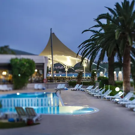 אתר נופש Tusan 5*