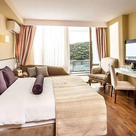 Tusan אתר נופש 5*