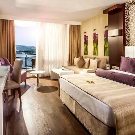 توسان بيتش - شامل كليًا 5*