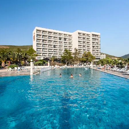 Üdülőközpont Tusan 5*