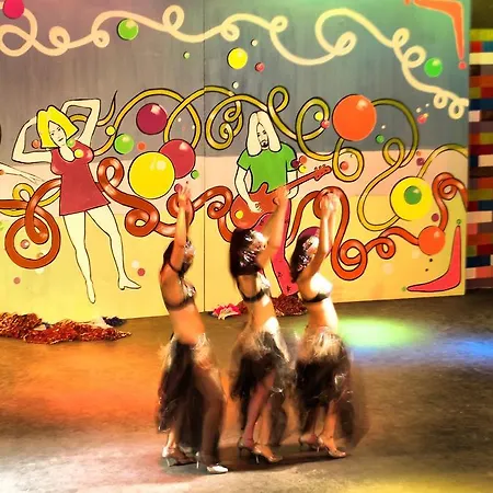 منتجع توسان بيتش - شامل كليًا كوشاداسيه