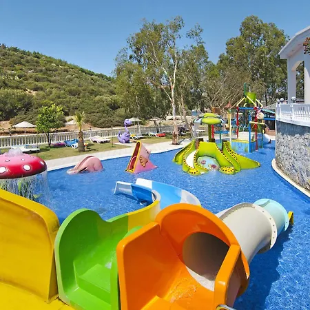 Tusan Üdülőközpont 5*