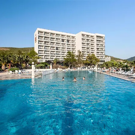 Semesteranläggning (resort) Tusan 5*